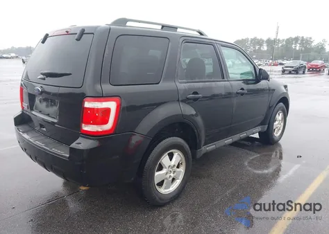 2011 Ford Escape Xlt z USA, uszkodzony, nr VIN 1FMCU0D76BKA93957